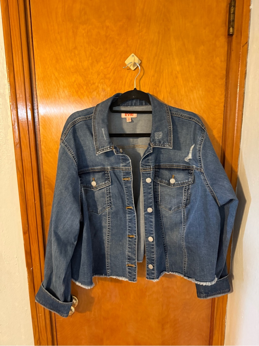 EVRI Blue Distressed Denim Jacket Size 3X